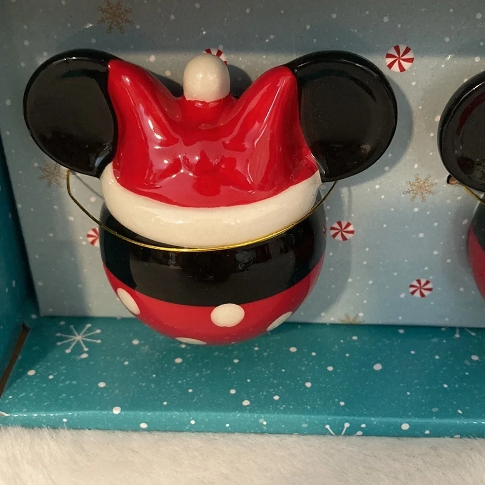 Disney Christmas Mickey and Minnie Mouse Shakers